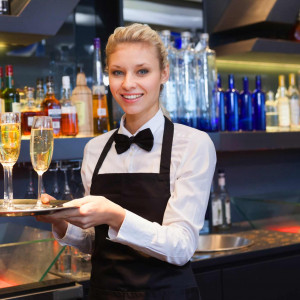 Waiter iStock 526638171 MOD